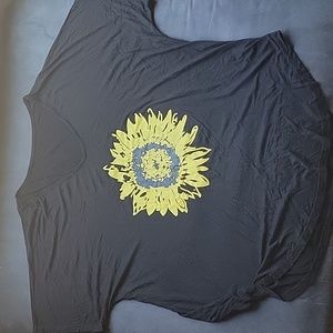 🖤Sunflower V-neck